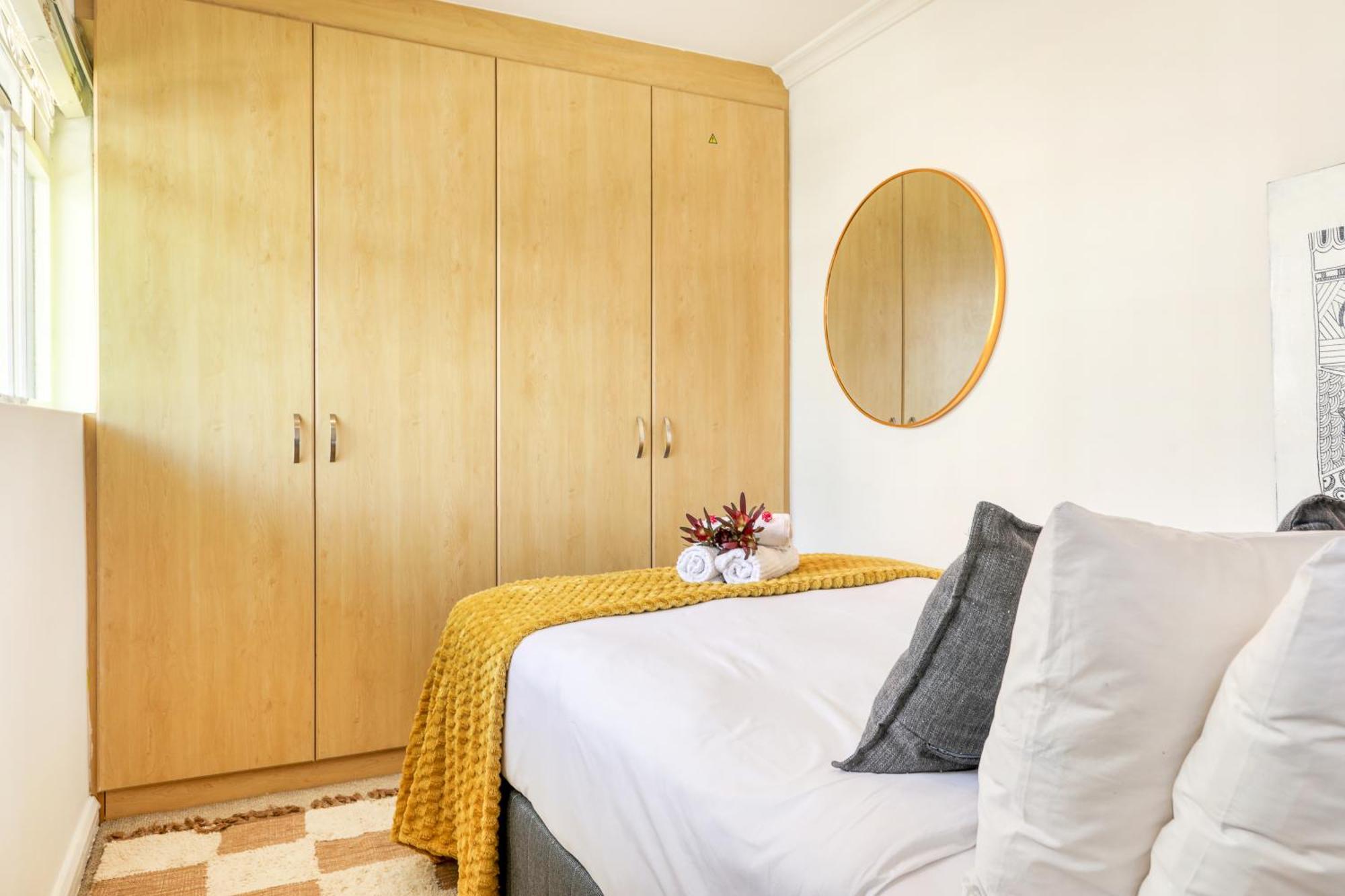 Backup-powered Bantry Bay View 2 Bed Cape Town